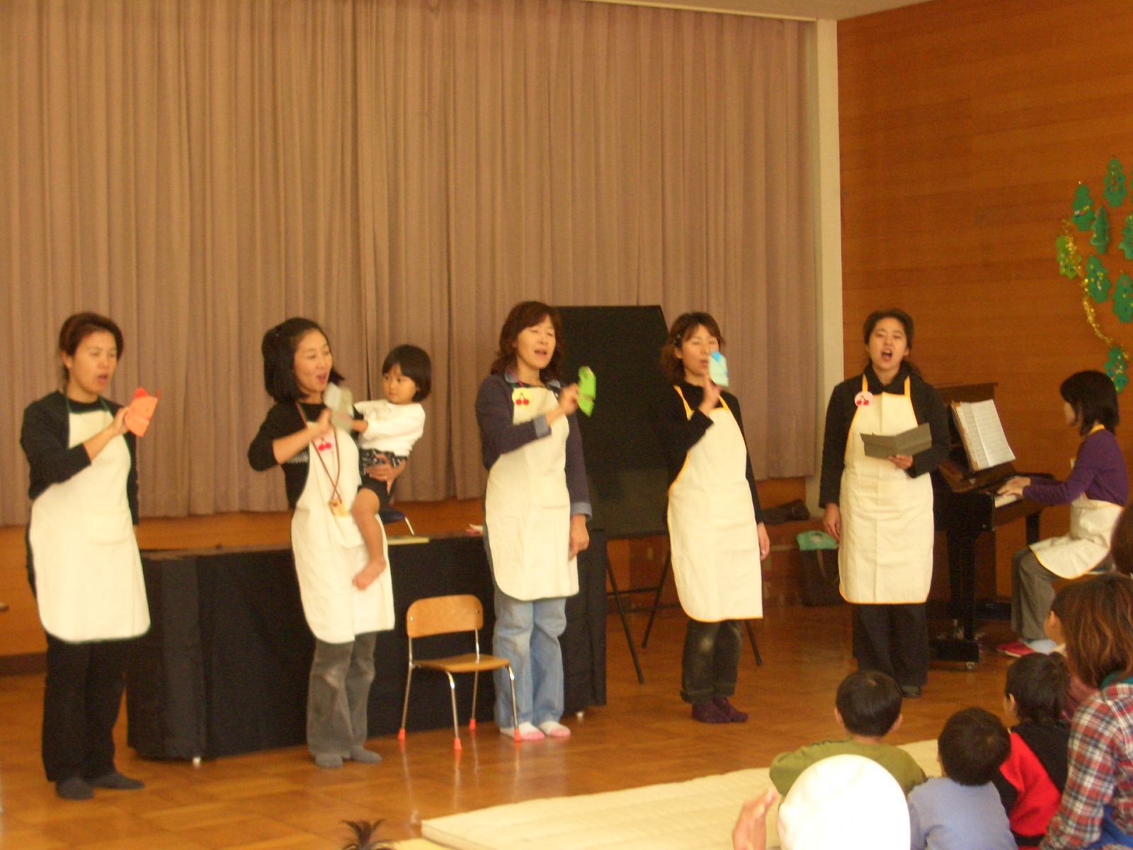 さくらんぼの絵本らいぶ Work Creche Commues