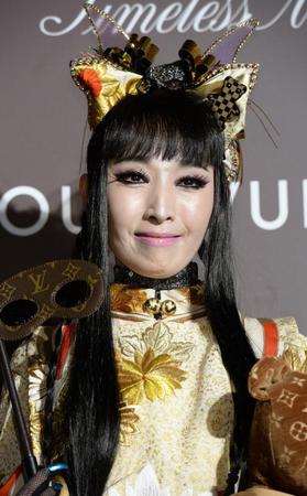 プリンセス天功 水中大脱出で3度死にかけ 刃物ショーで骨折 血だらけ レッツ芸能ニュースまとめブログ プリンセス天功 水中大脱出で3度死にかけ 刃物ショーで骨折 血だらけ レッツ芸能ニュースまとめブログ