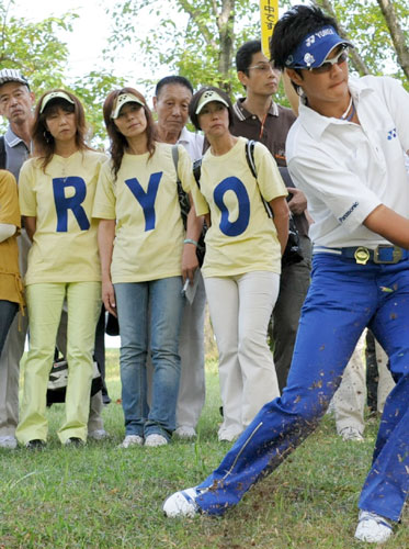 速報 石川遼が結婚 相手の嫁 中学同級生彼女の写真がこちらｗｗｗ 画像あり 2ch ハニカミ王子おめ 妻妊娠のでき婚かな もう24か レッツ芸能ニュースまとめブログ