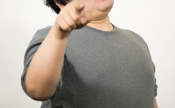 未だに現金で決済してる奴WWWWWWWWWWW