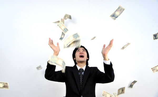 お金は常に使い切っておけ