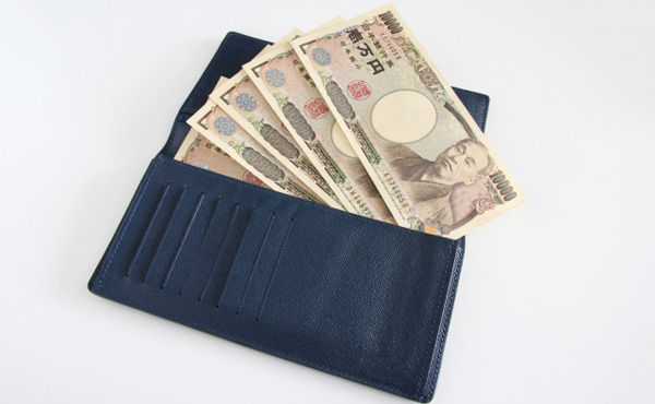 社会人って毎月いくらぐらい趣味にお金を費やすの?