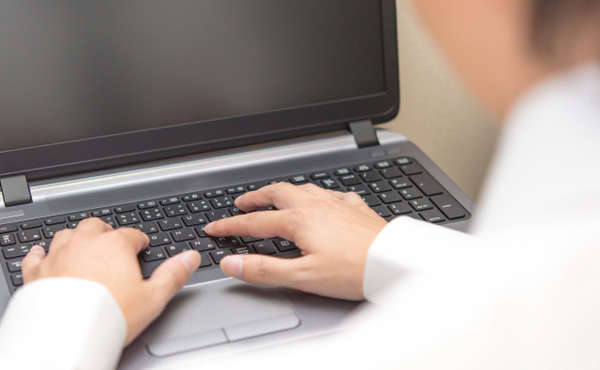 そろそろwin7をwin10に更新しようと思うんだけど新しいPC買わないと重くなる?