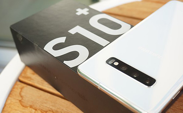 サムスン電子、7~9月営業益56.2%減 4期連続で減益