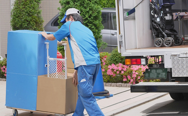 引越の費用15万とか言われたんだけど…