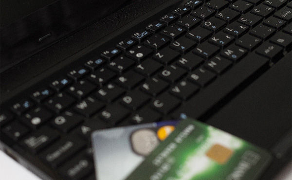 クレジットカードって別に悪くなくね？　通販捗るし？