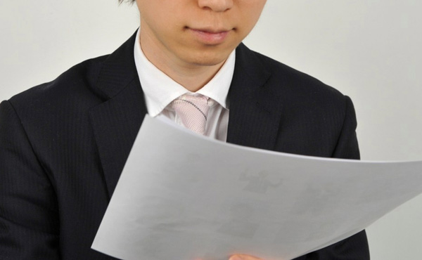 求人「月給20万!賞与4.2ヶ月!週休2日!」ワイ「うおおおおおおお!!!!」