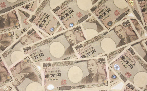 日銀・黒田総裁「バズーカと呼ぶかはともかく、追加緩和いつでもできる」