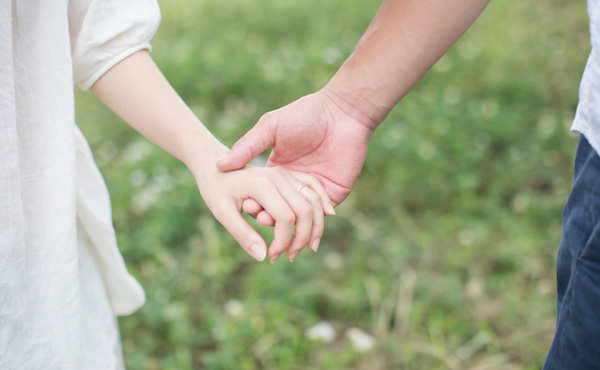年収250万以下で結婚してるやついる?0