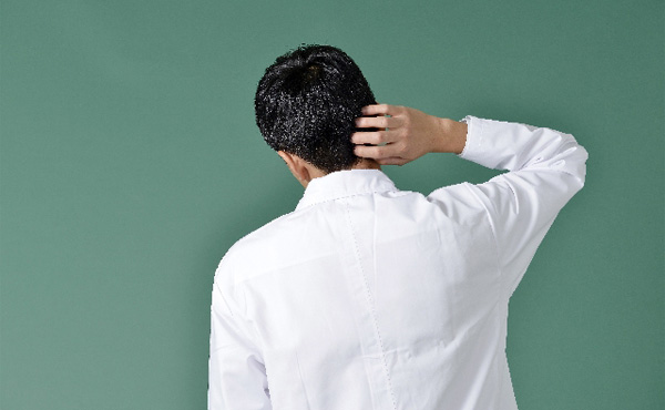 タイムカード及びそれに準ずる出勤記録がない会社はブラック企業ですか?