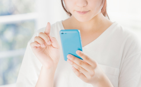 女の子「もしかして…WiFiボタンを押してた方が携帯料金安い……？」