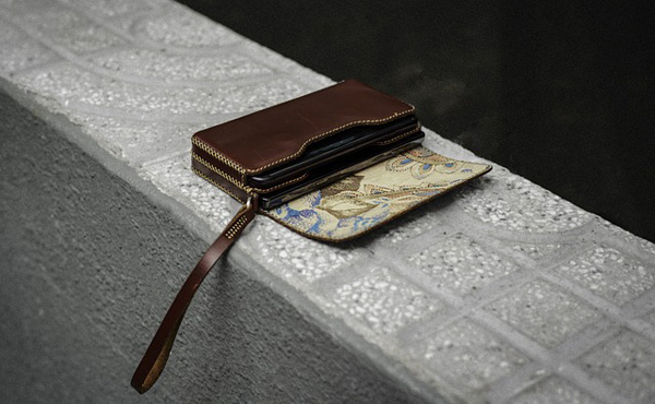 落ちてる財布を見つけたらどうする？