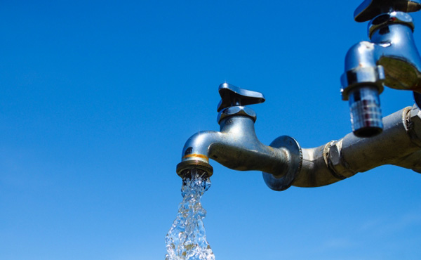 水道料金、3~5年ごとに見直しへ 値上げの動き拡大か