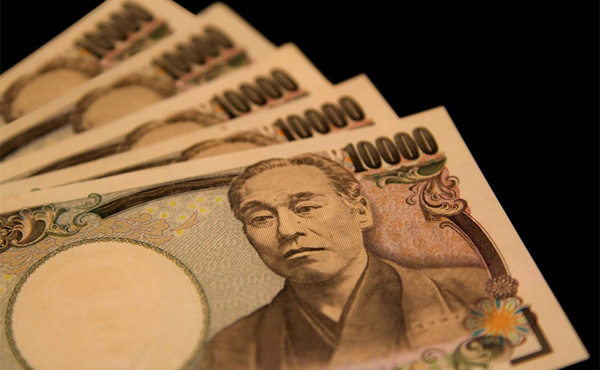 国民一律5万円追加給付を 自民有志、要望・・・菅首相 「そういう方向で頑張る」