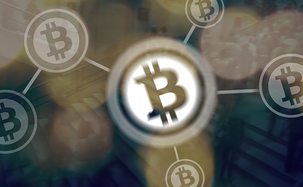 ビットコインだーモナコインだーリップルだー全部高値で掴んだやついる?