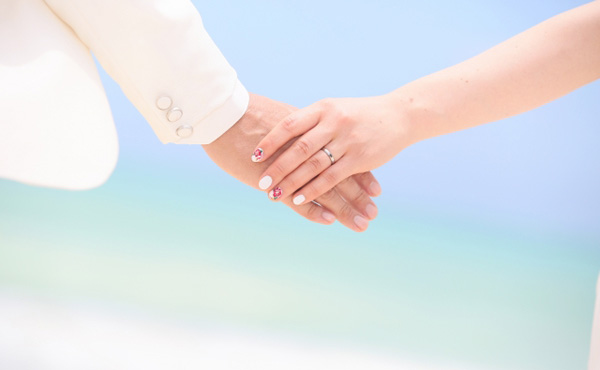年収300万同士が結婚した結果ァ!!