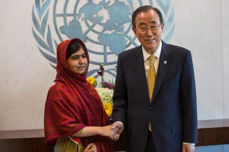 ウィンダーソンはタブーを破り肛門手術について話すことで教訓を教える