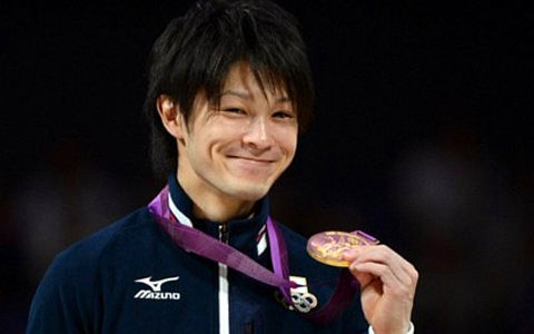 内村航平(こうへい)選手 金メダル