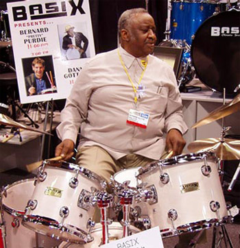 名盤の裏方には最高のリズムセクション あいだにあるもの