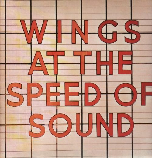 wings at the speed of sound : あいだにあるもの