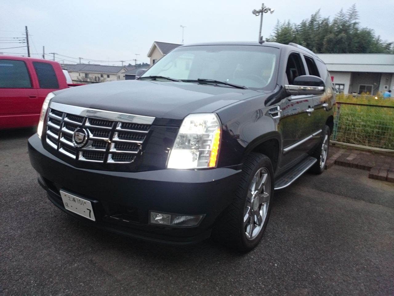 Crowd クラウド 07 ｷｬﾃﾞﾗｯｸｴｽｶﾚｰﾄﾞ 茨城県土浦市のカーショップ アメ車 国産車 外車 中古車の販売 整備