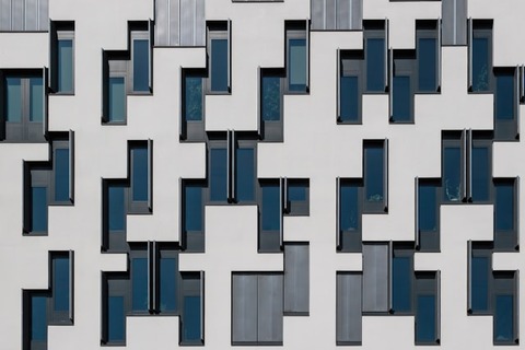 AirPods Pro 2の「ライブリスニング機能」は補聴器代わりになるか？　騒音下で検証