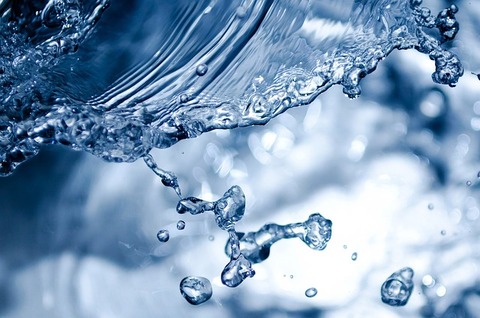 splashing-geb46aa9f0_640