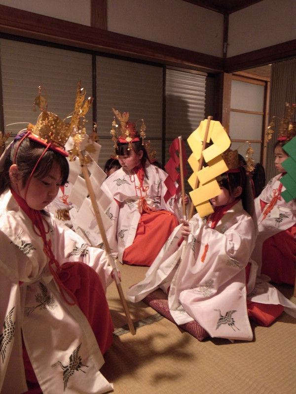 小山市 田間 除夜神楽と春の稚児神楽 Crt栃木放送 とちぎのふるさと田園風景百選