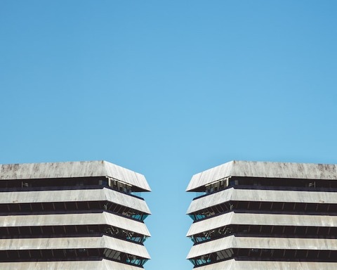 barna-bartis-1DLPzq1kL3M-unsplash