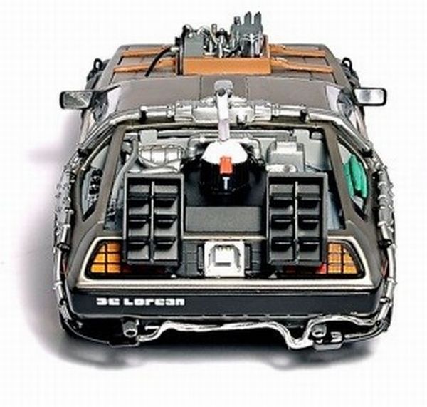 delorean-car-hard-drive-4