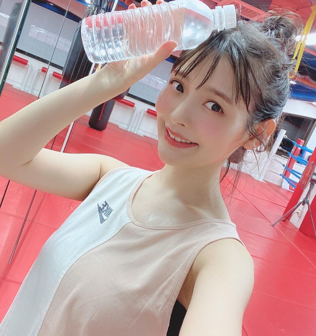 画像あり 声優 上坂すみれさん トレーニング後のスッキリしたお顔を披露
