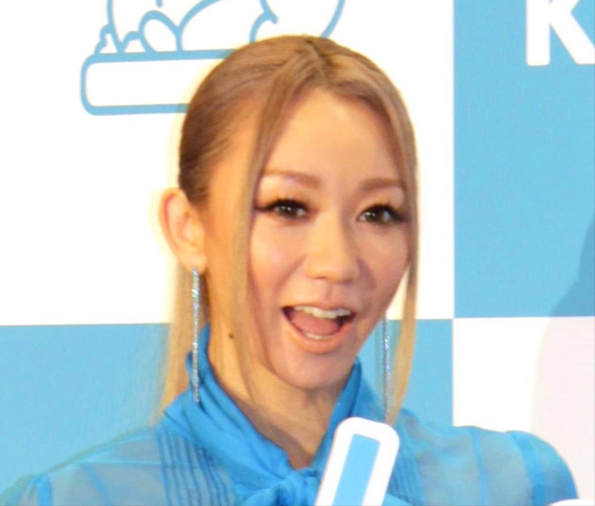 画像 倖田來未 長男から借りたド派手な私服で秋葉原へ くうちゃん目立つ オーラ凄い 気になる芸能まとめ 画像 倖田來未 長男から借りたド派手な私服で秋葉原へ くうちゃん目立つ オーラ凄い 気になる芸能まとめ