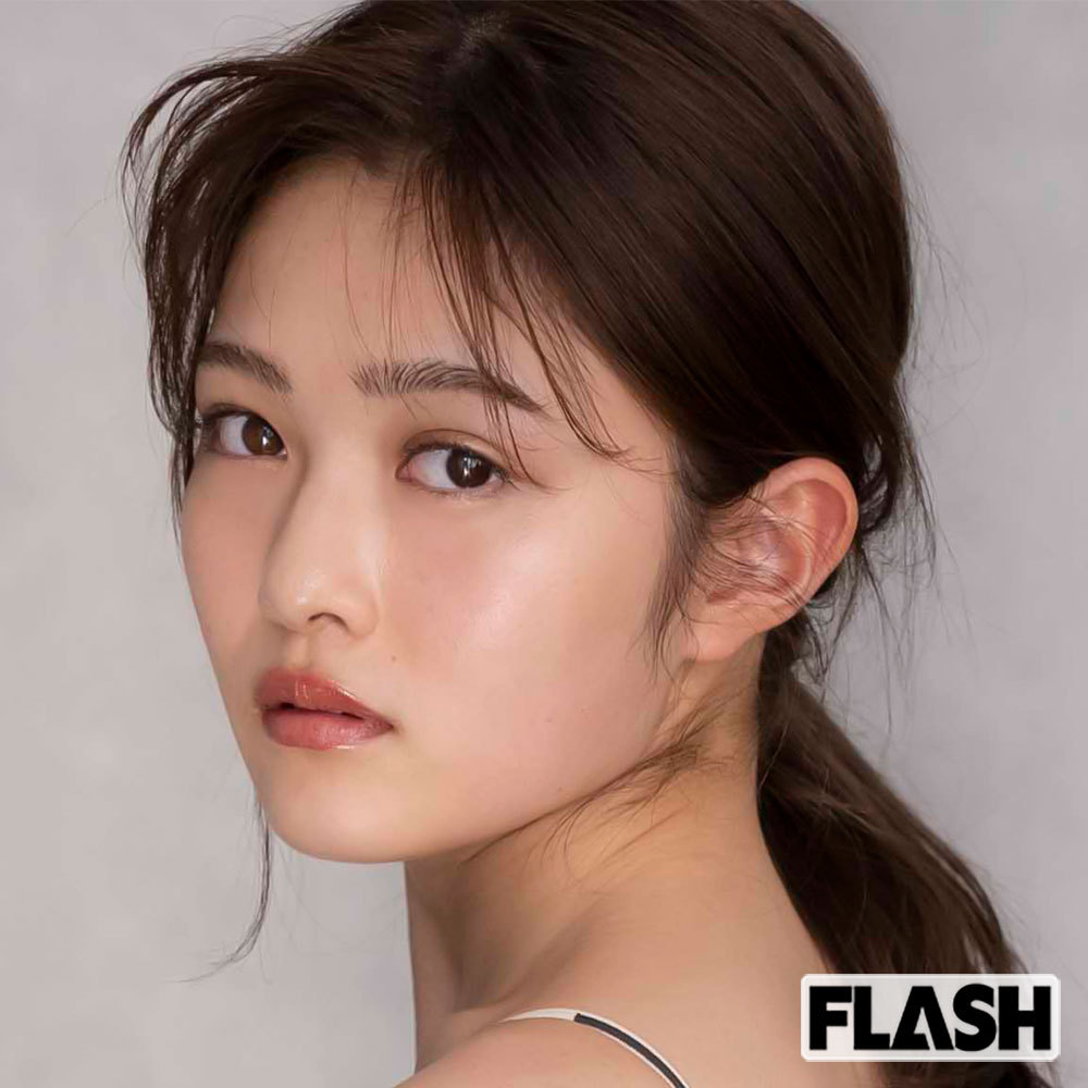 画像 太眉カット人気の井上咲楽 4人姉妹で私だけがゲジ眉 気になる芸能まとめ