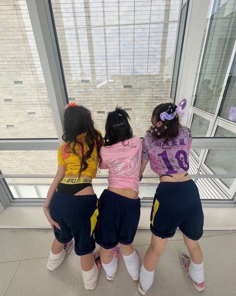 チラ見せ下着H1K8u35