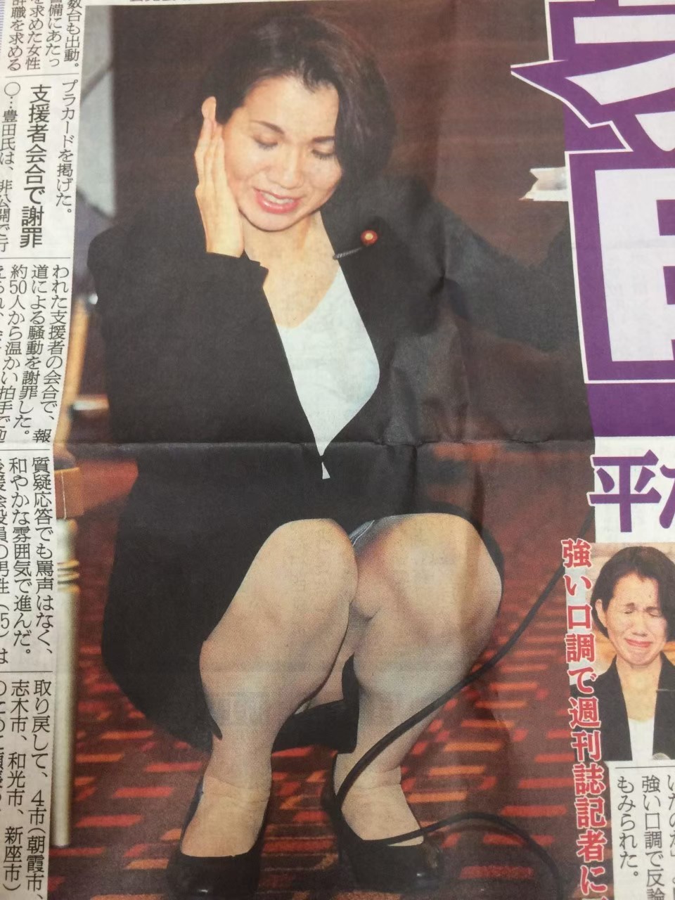 ハイヒールモモコ　パンチラ 