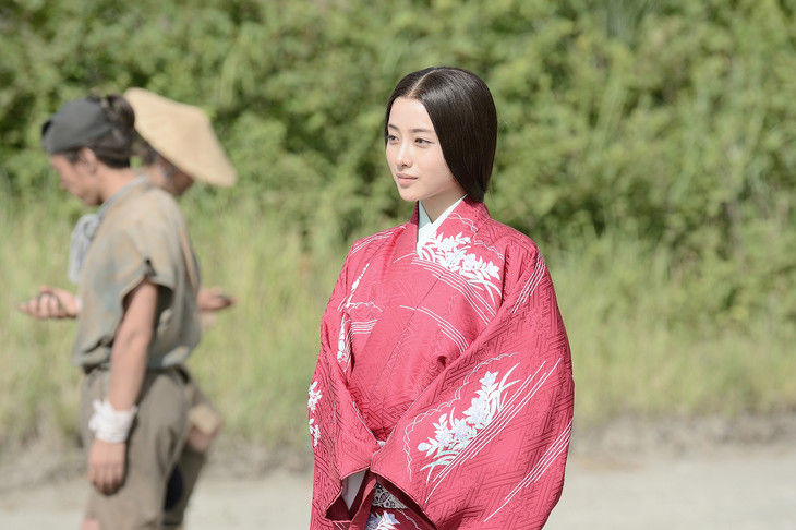 画像 石原さとみ 着物姿www 首から下はびちゃびちゃでした 気になる芸能まとめ 画像 石原さとみ 着物姿www 首から下はびちゃびちゃでした 気になる芸能まとめ