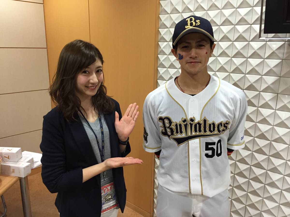 【どっちが可愛い？】MLBの女リポーターとNPBの女リポーターの比較画像 : 気になる芸能まとめ