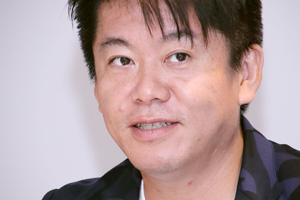 ホリエモン 堀江貴文 女装男子 大島薫との密会報道に出演者からツッコミ 恋じゃない 手なんか誰とでもつなぐでしょ 気になる芸能まとめ