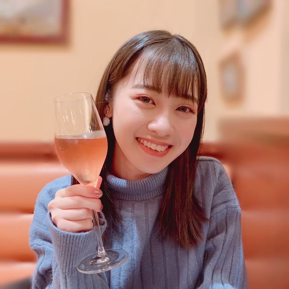 【朗報】声優 楠木ともりさん(20)、乳を強調し、内股になってしまう : 気になる芸能まとめ