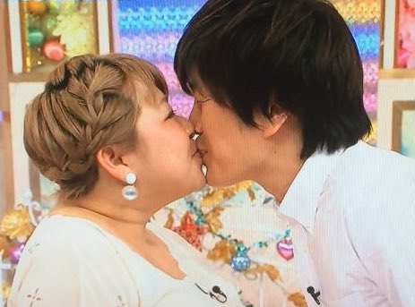 やしろ優 7年交際の笑撃戦隊 野村辰二から公開プロポーズ 一生楽しませ続けます 気になる芸能まとめ やしろ優 7年交際の笑撃戦隊 野村辰二から公開プロポーズ 一生楽しませ続けます 気になる芸能まとめ