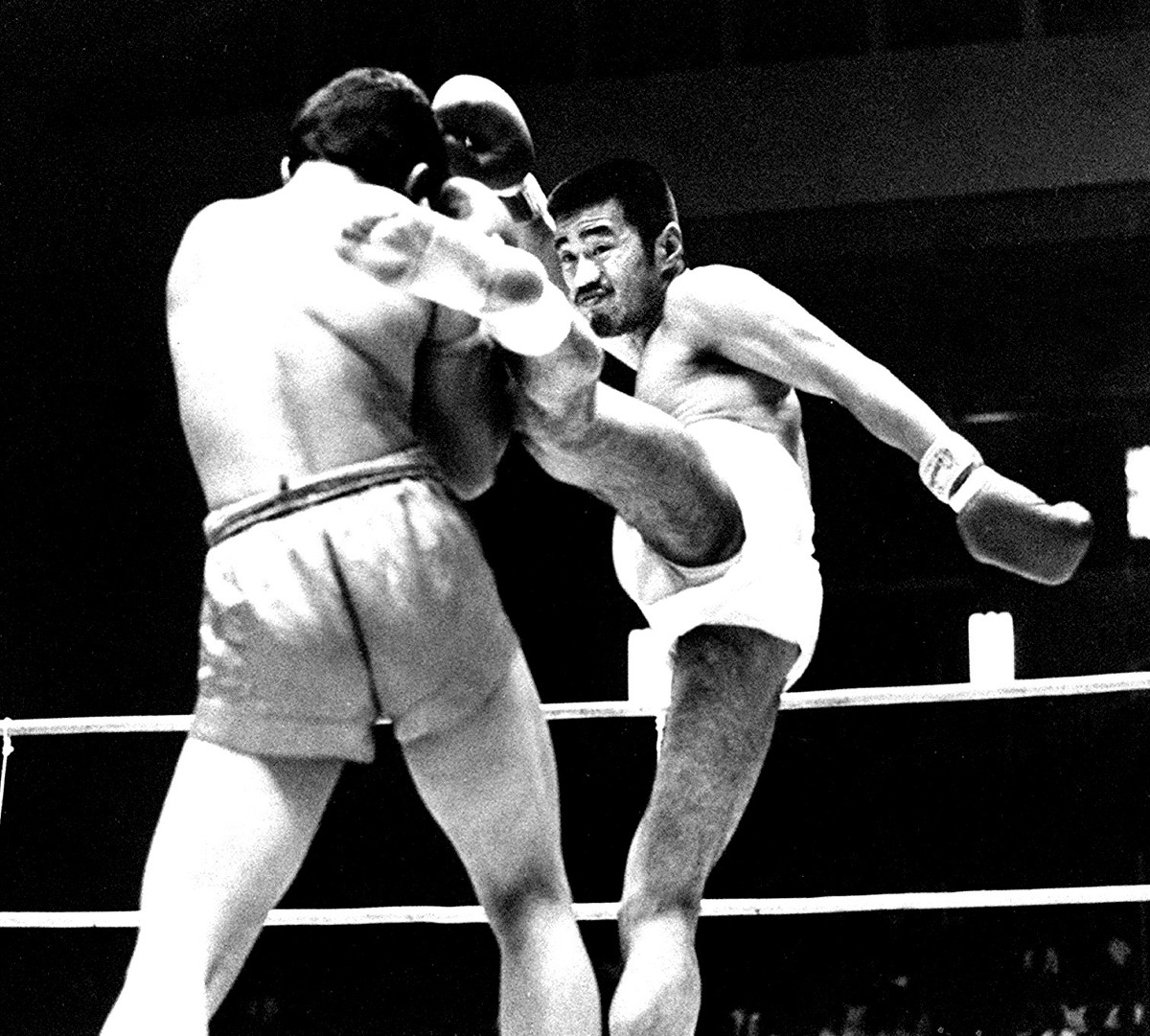 訃報 真空飛び膝蹴り キックの鬼 沢村忠さん死去 ７８歳 気になる芸能まとめ