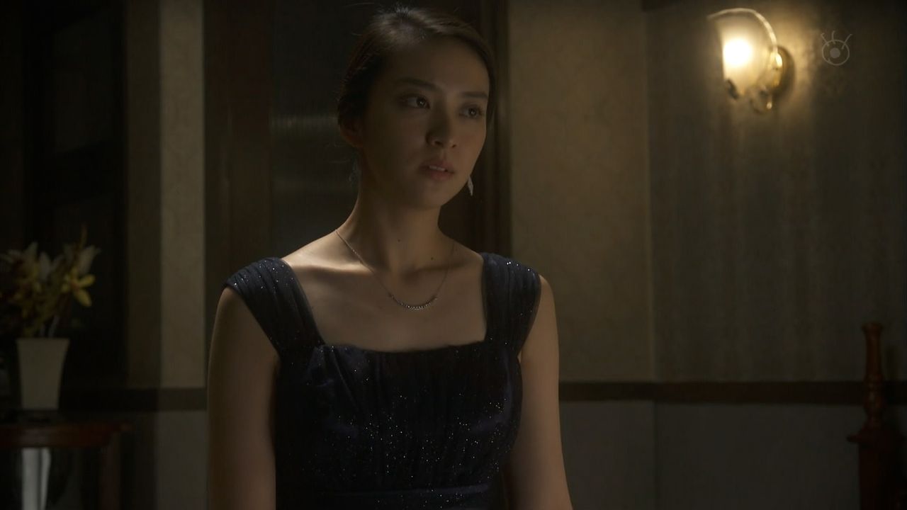 画像 武井咲 二の腕が色っぽい 貴族探偵 気になる芸能まとめ