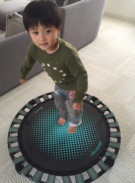 2017y07m04d_104341665