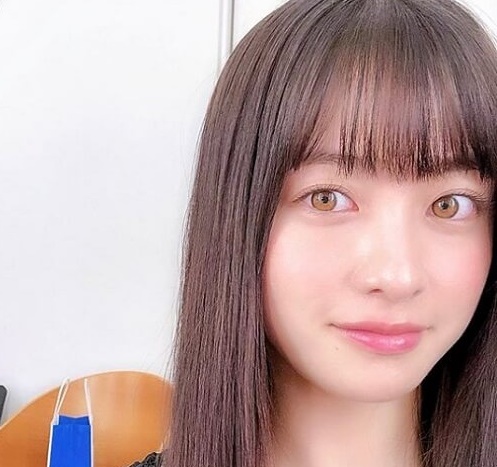 【画像】橋本環奈さん、瞳の色がブラウンについて : 気になる芸能まとめ