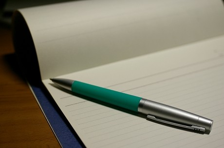 note & pen