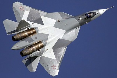 640px-Sukhoi_T-50_in_2011_4-624x416