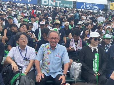 【朗報】沖縄県、甲子園優勝で全県民がお祭り騒ぎになるwww no title