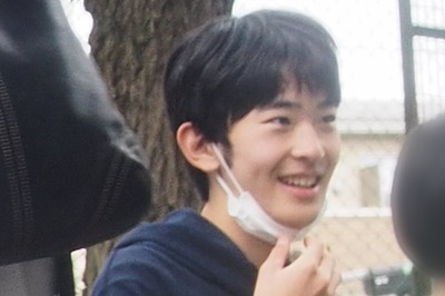 【速報】悠仁さま、同級生に飛ばしたジョークの内容バラされる「校庭で蹴鞠をしてるときに、『先祖の血が騒ぐ』っていう」 【速報】悠仁さま、同級生に飛ばしたジョークの内容バラされる「校庭で蹴鞠をしてるときに、『先祖の血が騒ぐ』っていう」