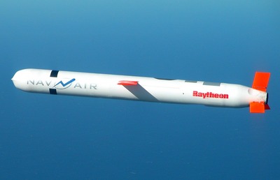 1280px-Tomahawk_Block_IV_cruise_missile_-crop