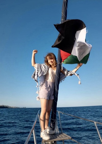 【速報】イスラエル、ガザに近づけば攻撃する→ グレタの船が航海中に救難信号「ギリシャから80キロ離れた場所 たすけて」 no title
